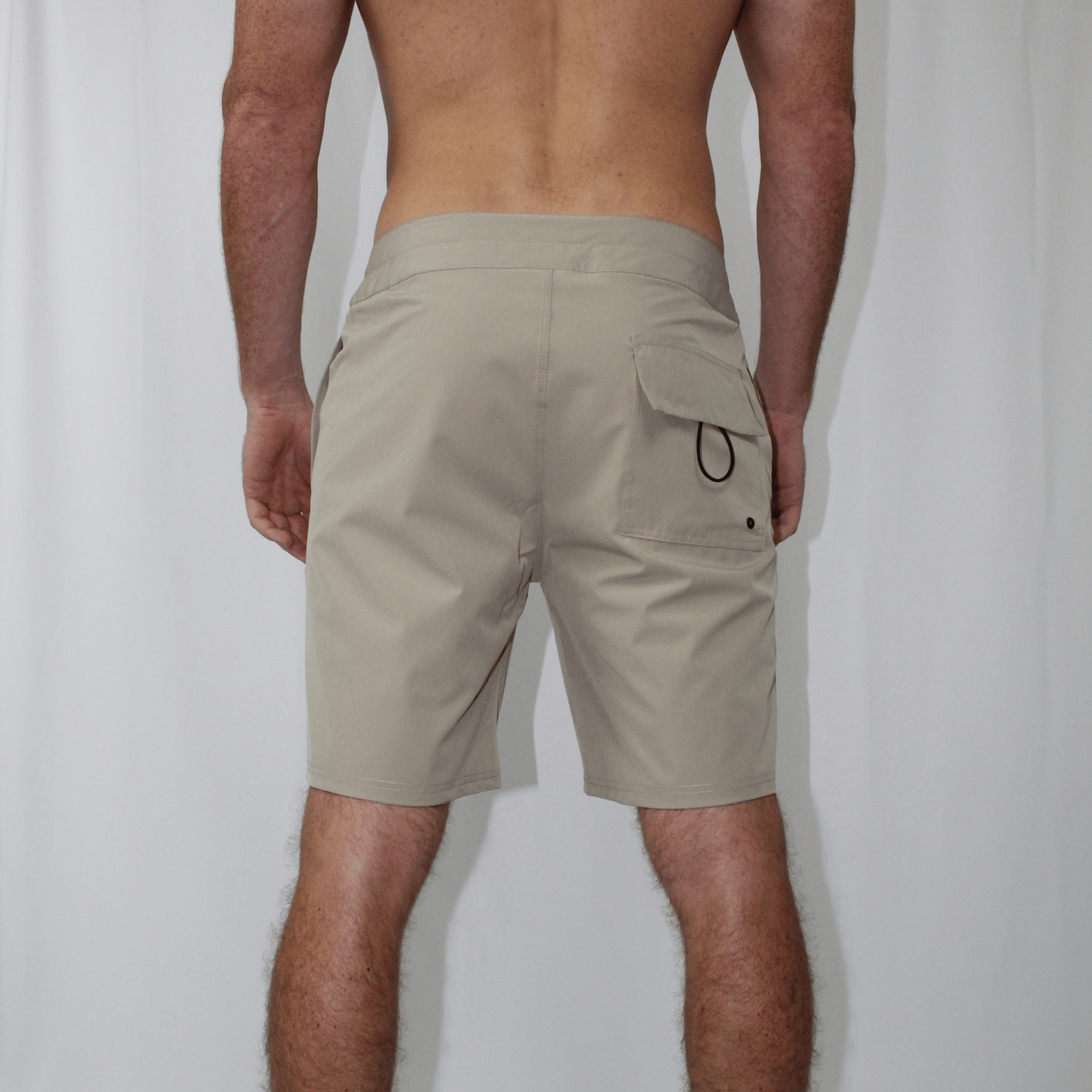 Everyday Hybrid Short - Khaki