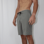 Everyday Hybrid Short - Gray