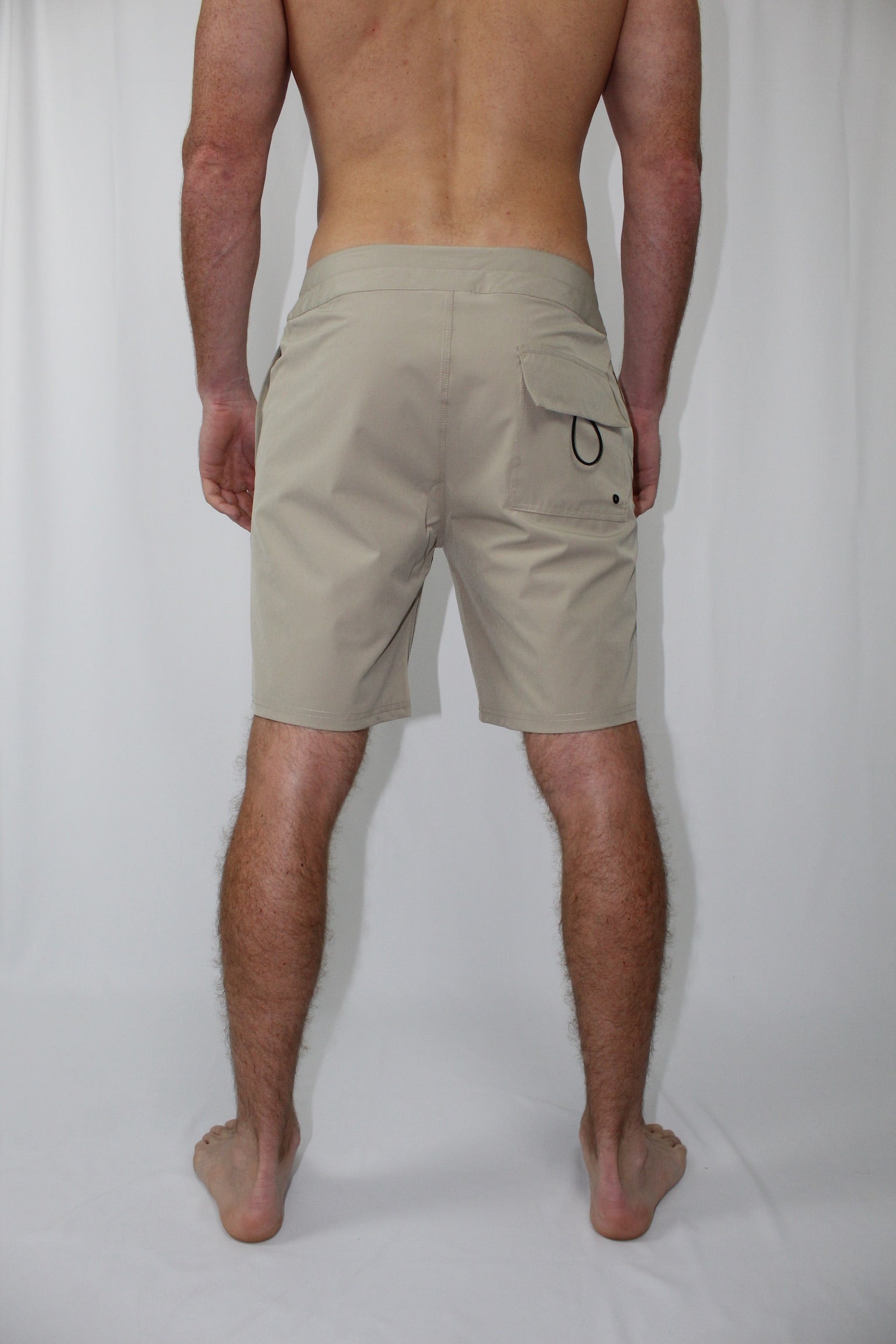 Everyday Hybrid Short - Khaki