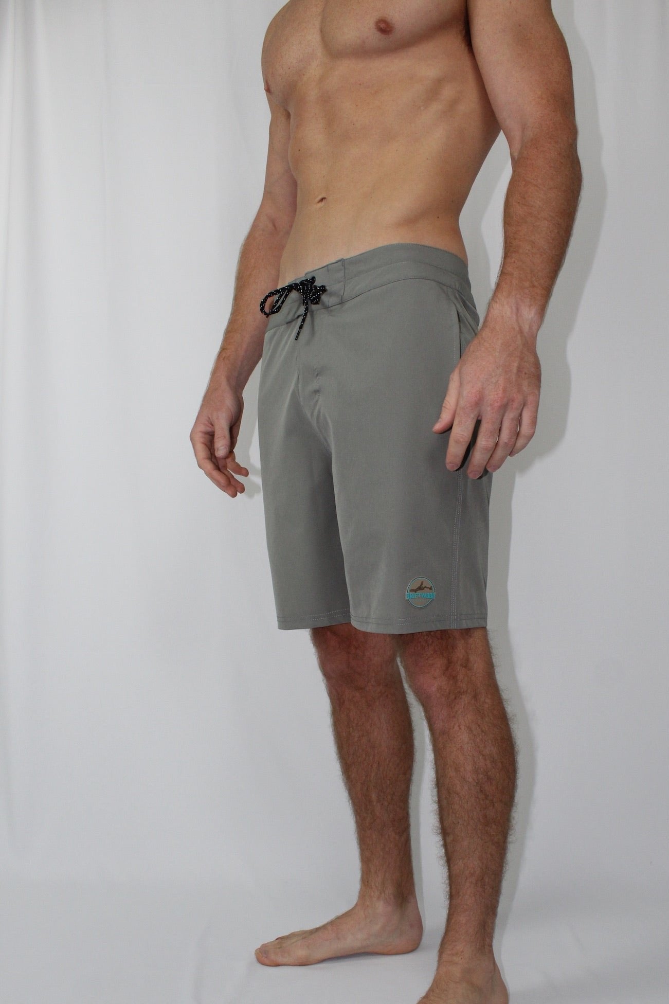 Everyday Hybrid Short - Gray